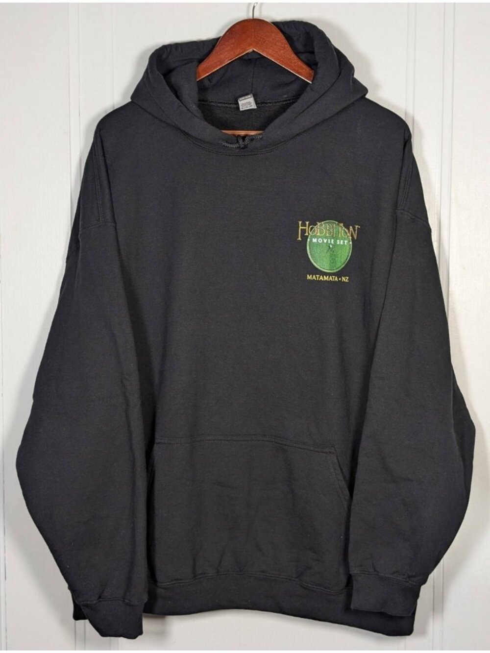 Lord Of The Rings Hobbiton Movie Set Hoodie Size 2XL Unisex Matamata NZ LOTR - Picture 2 of 3